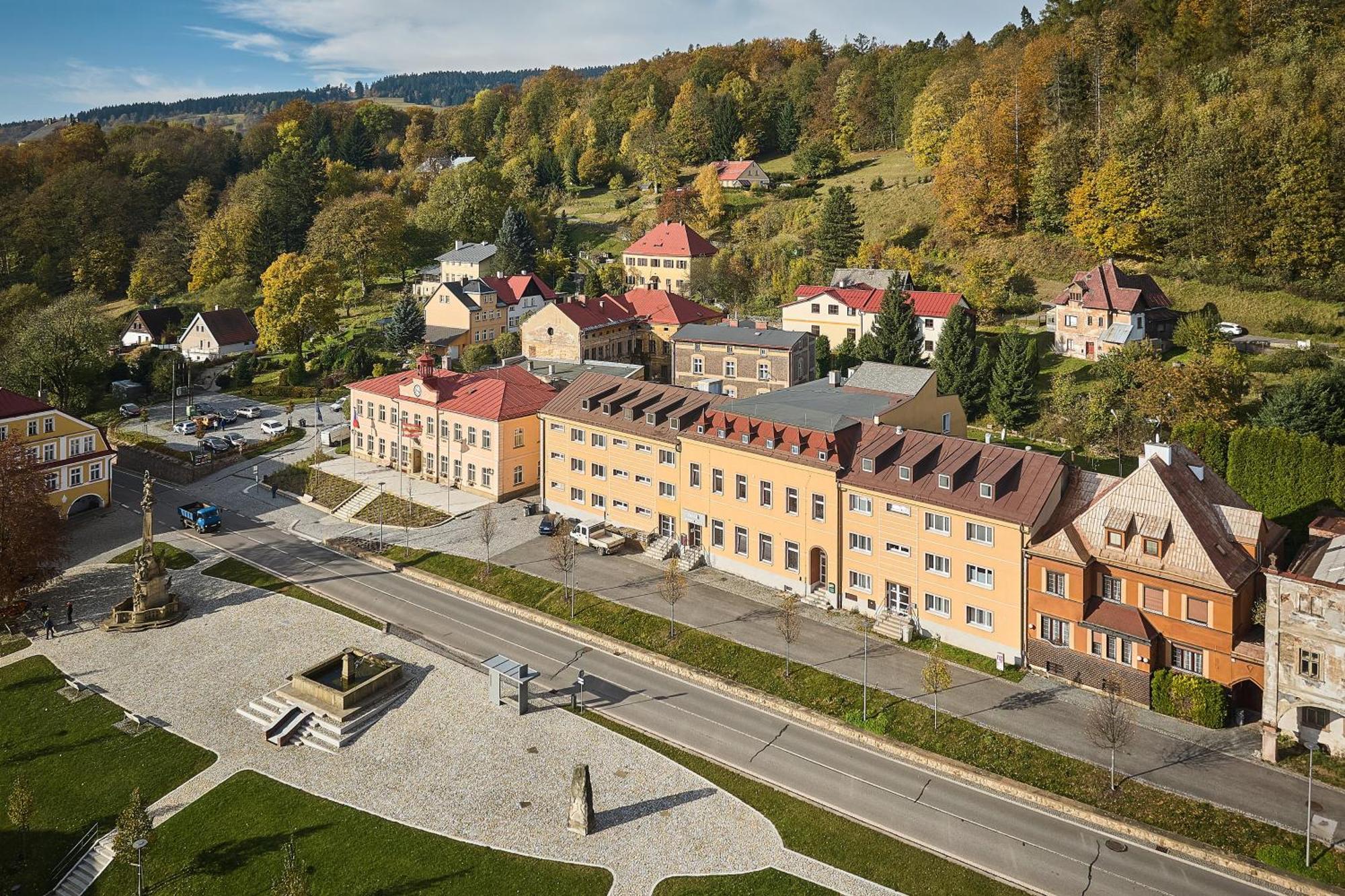 - Dovolena Жаклерж